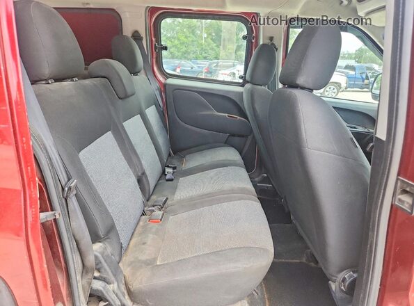 ZFBERFAB1J6J62879 2018 RAM PROMASTER Red Widok wnętrza z tyłu