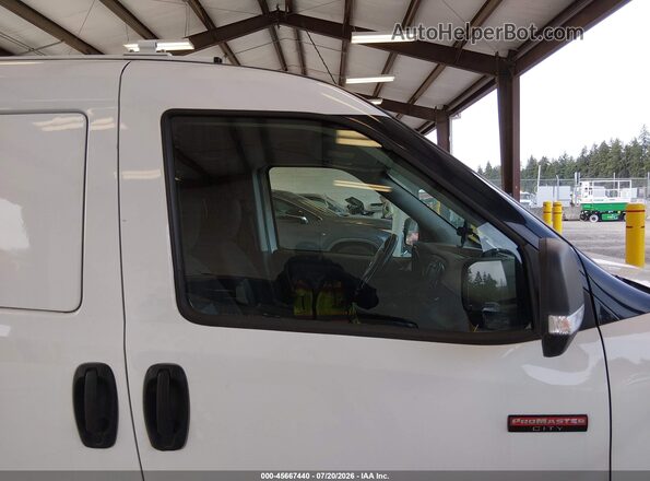 ZFBERFAB2J6J34847 2018 RAM PROMASTER CITY White Вид задньої частини салону