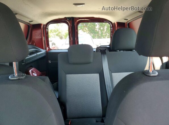 ZFBERFAB2J6L13972 2018 RAM PROMASTER Red Widok tylnych siedzeń