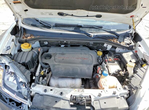 ZFBERFAB3J6J33612 2018 RAM PROMASTER White ძრავის განყოფილების ხედი