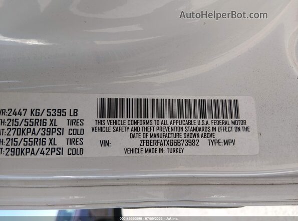 ZFBERFATXG6B73982 2016 RAM PROMASTER CITY White Vista del compartimento del motor