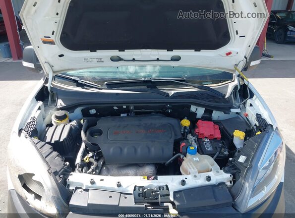 ZFBHRFABXK6M17883 2019 RAM PROMASTER CITY White Widok z tyłu