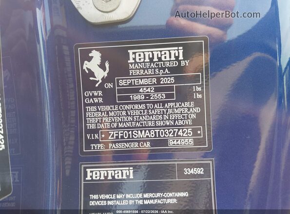 ZFF01SMA8T0327425 2026 FERRARI 296 Blue ძრავის განყოფილების ხედი