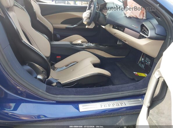 ZFF01SMA8T0327425 2026 FERRARI 296 Blue წინა სალონის ხედი