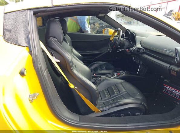 ZFF68NHA2D0190114 2013 FERRARI 458 Желтый Вид салона спереди