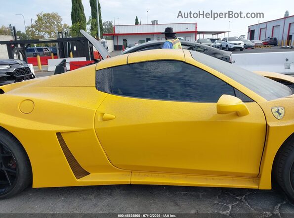 ZFF68NHA2D0190114 2013 FERRARI 458 Желтый Вид задней части салона