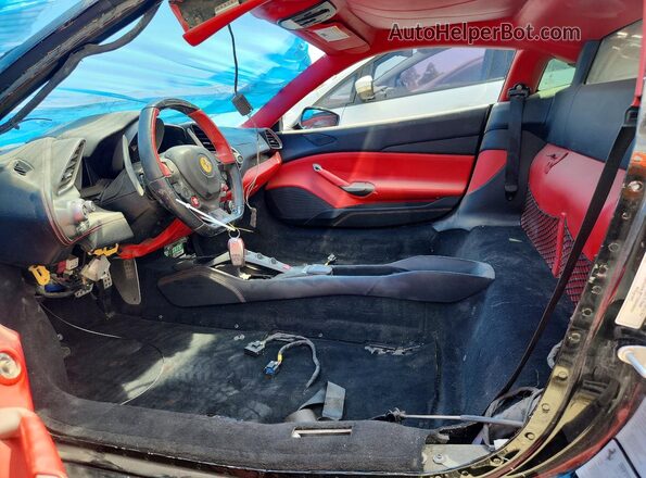 ZFF79ALA8J0229480 2018 FERRARI 488 Черный Вид салона спереди