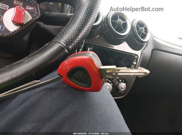 ZFFEW58A870154062 2007 FERRARI F430 Красный Вид панели приборов