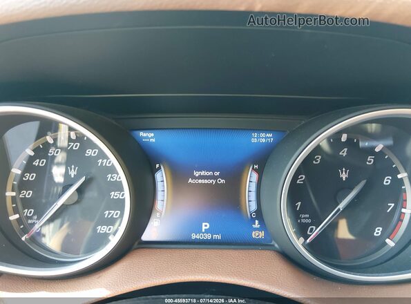 ZN661XUAXJX294310 2018 MASERATI LEVANTE Синий Вид задних сидений