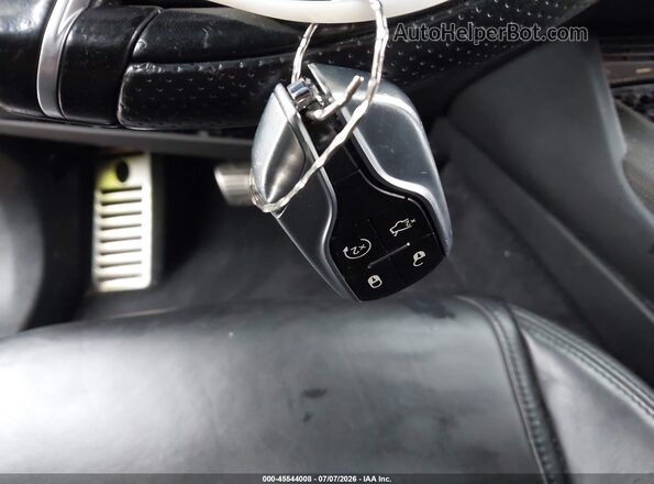 ZN661XUS9KX333317 2019 MASERATI LEVANTE Gray Vista del salpicadero
