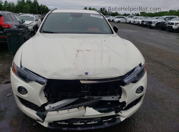 ZN661YUAXMX364785 2021 MASERATI LEVANTE White Front view
