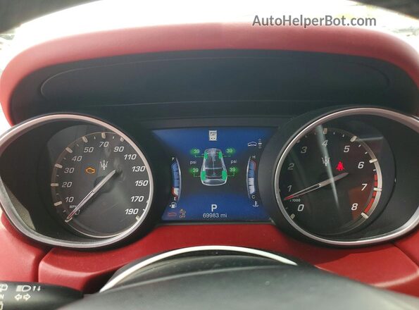 ZN661YUS0JX284352 2018 MASERATI LEVANTE White Widok zestawu wskaźników