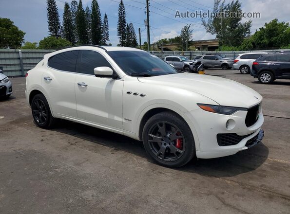 ZN661YUS0JX284352 2018 MASERATI LEVANTE White Przód prawy