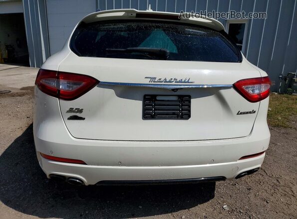 ZN661YUS7JX298524 2018 MASERATI LEVANTE White Rear view