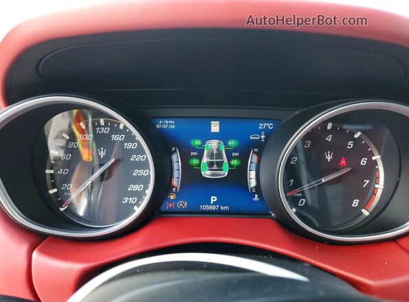 ZN661YUS7JX298524 2018 MASERATI LEVANTE White Instrument cluster view