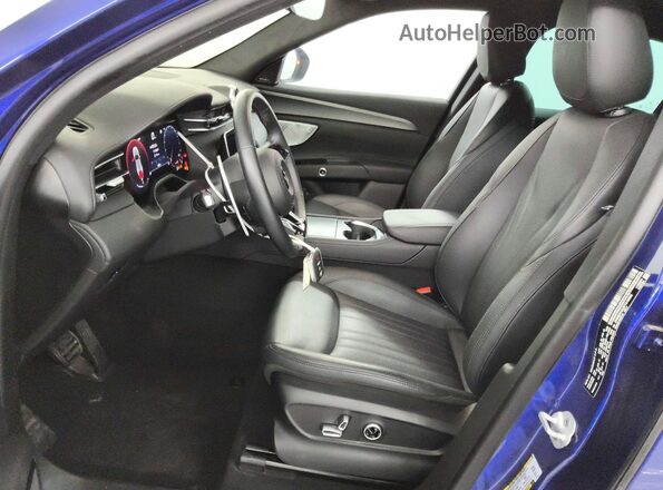 ZN682AVA3P7416502 2023 MASERATI GRECALE Blue Vista interior delantera