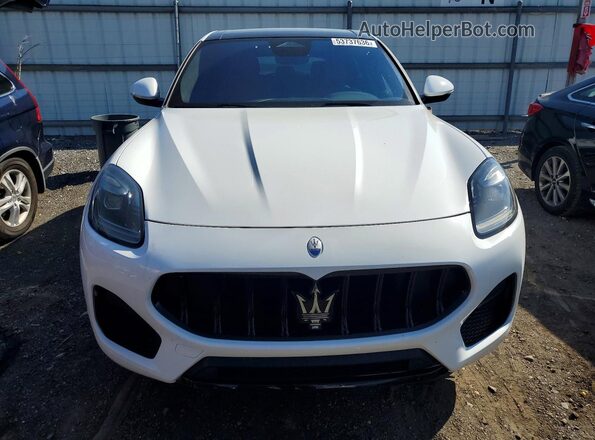 ZN682AVM7P7426573 2023 MASERATI GRECALE White Vista frontal