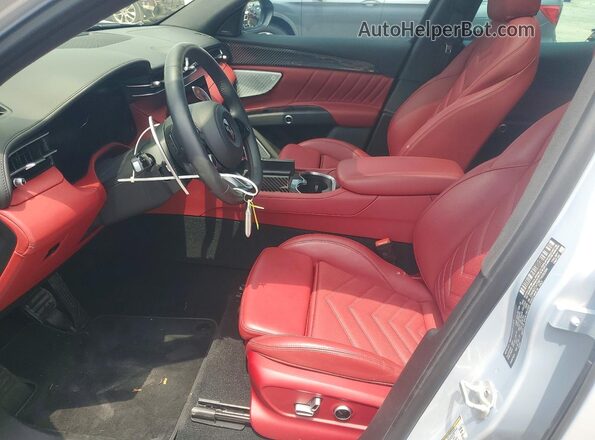 ZN682CVT6P7438264 2023 MASERATI GRECALE Silver Front interior view