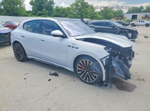 ZN682CVT6P7438264 2023 MASERATI GRECALE Silver Front right