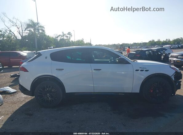 ZN6PMDBA6S7461874 2025 MASERATI GRECALE Белый Панорамный вид салона 360°