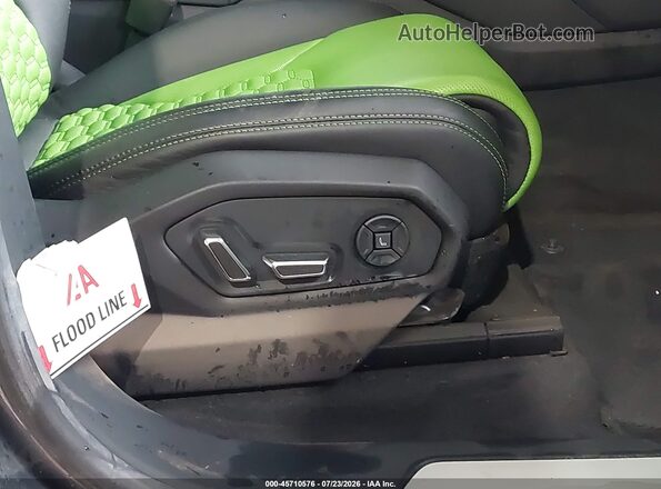 ZPBUA1ZL9LLA08420 2020 LAMBORGHINI URUS Silver Դիմացի տեսք
