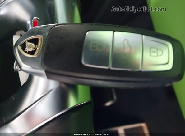 ZPBUA1ZL9LLA08420 2020 LAMBORGHINI URUS Silver Առջևի վահանակի տեսք