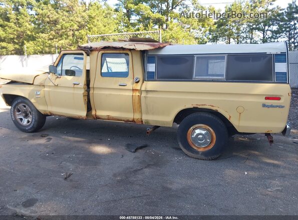 000000F25YCS09090 1973 FORD F-250 Yellow Widok wnętrza z tyłu