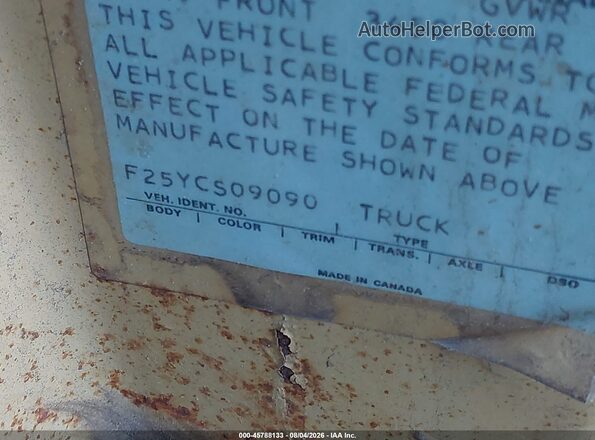 000000F25YCS09090 1973 FORD F-250 Yellow Widok komory silnika