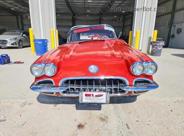 00867S105117 1960 CHEVROLET CORVETTE Red Widok z przodu