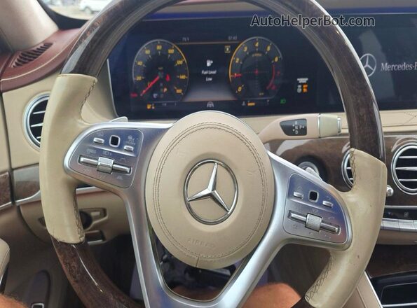 WDDUG8DB7JA369186 2018 MERCEDES-BENZ S White Vista del cuadro de instrumentos