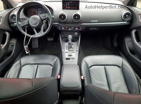 WAUB8GFFXJ1072533 2018 AUDI A3 Red Вид щитка приладів