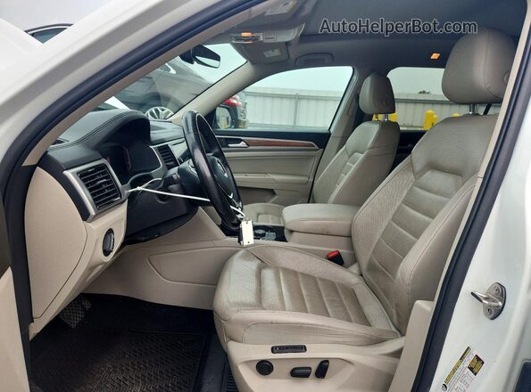 1V2TR2CA0LC506223 2020 VOLKSWAGEN ATLAS White Widok deski rozdzielczej