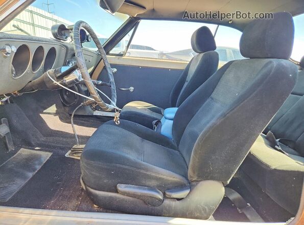 105375L111943 1965 CHEVROLET CORVAIR Brown Սալոնի դիմացի տեսք