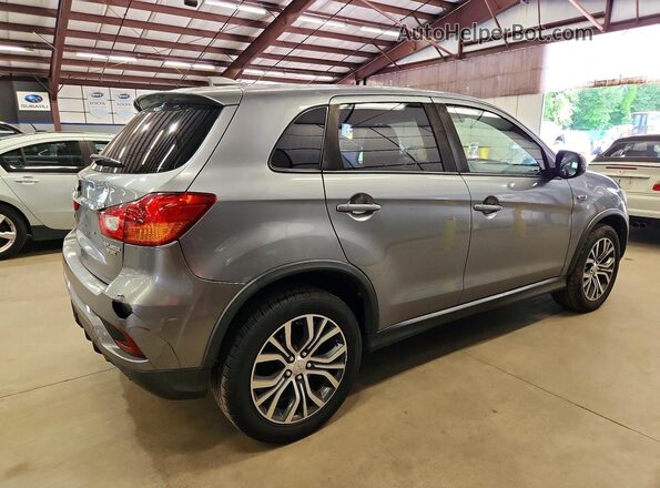 JA4AP3AU2JZ015383 2018 MITSUBISHI OUTLANDER Gray Передня права чверть