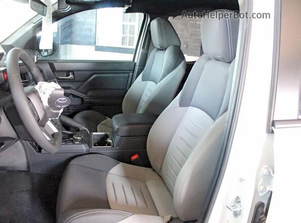 3TMLB5JN2SM176210 2025 TOYOTA TACOMA White Հետևի նստատեղերի տեսք