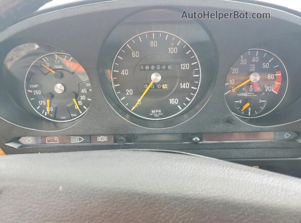 10704412017089 1974 MERCEDES-BENZ 450 Silver Вид щитка приладів