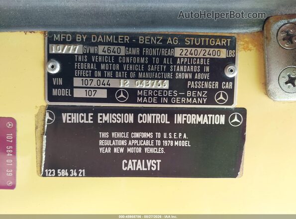 10704412043766    1978 MERCEDES-BENZ 450SL Yellow Вид підкапотного простору
