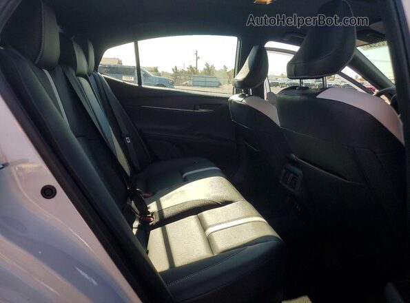 4T1DAACK1TU731479 2026 TOYOTA CAMRY White Rear interior view