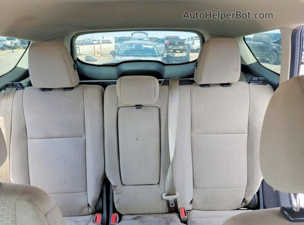 1FMCU9G99HUB53602 2017 FORD ESCAPE Silver Rear interior view