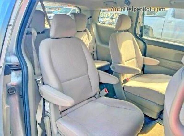 KNDMA5C1XJ6403384 2018 KIA SEDONA Silver უკანა ხედი