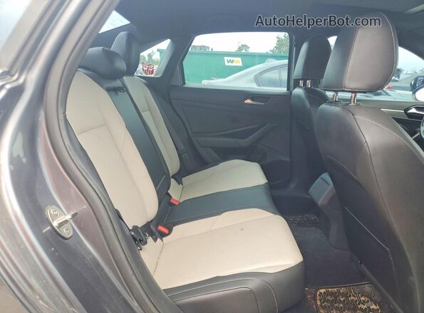 3VWC57BUXKM081531 2019 VOLKSWAGEN JETTA Gray Вид задньої частини салону
