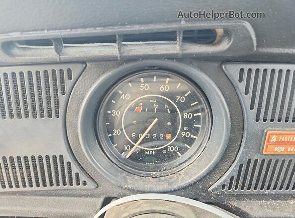 1142432469 1974 VOLKSWAGEN BEETLE Two Tone Vista del cuadro de instrumentos