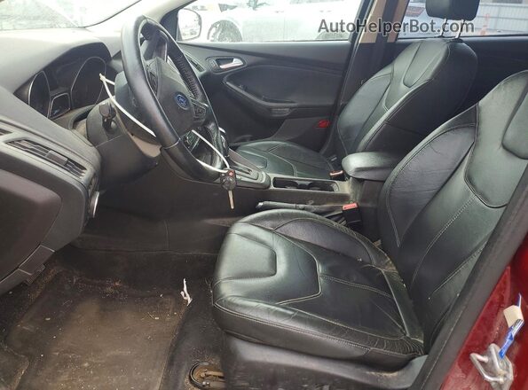 1FADP3K24GL310566 2016 FORD FOCUS Красный Вид панели приборов