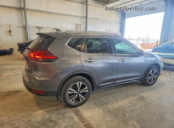 5N1AT2MV4HC820679 2017 NISSAN ROGUE Серый Передняя правая четверть