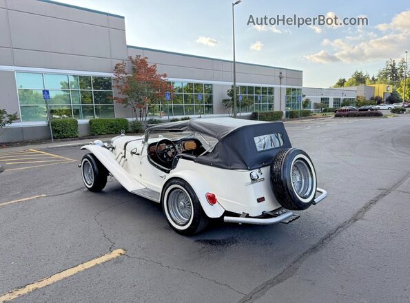 117225068 1929 MCRE AUTOMOBILE Белый Задняя правая четверть