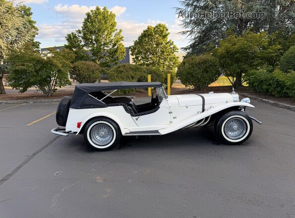 117225068 1929 MCRE AUTOMOBILE Белый Вид щитка приборов