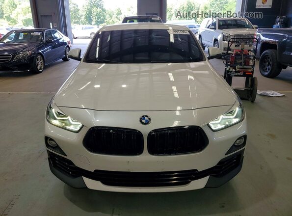 WBXYJ5C31JEF75480 2018 BMW X2 White Vista trasera