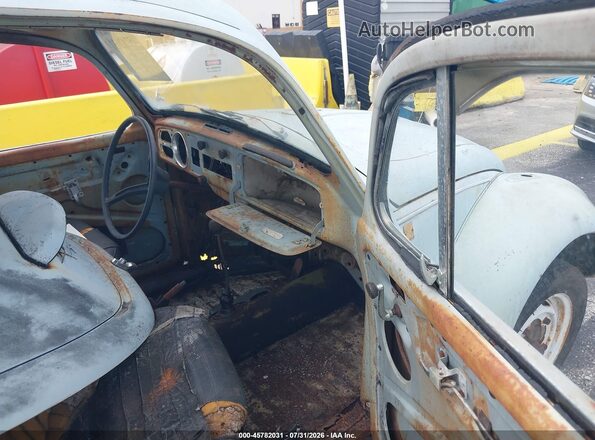 117490015 1970 VOLKSWAGEN BEETLE Light Blue წინა სალონის ხედი