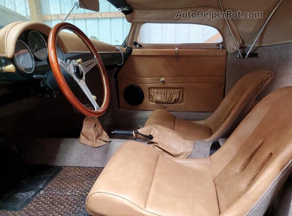 118988888 1968 PORSCHE SPEEDSTER Угольный Вид салона спереди