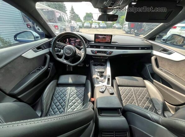 WAUC4CF55JA011381 2018 AUDI OTHER Blue Widok komory silnika